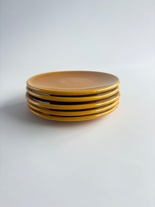 Set of 5 yellow plates