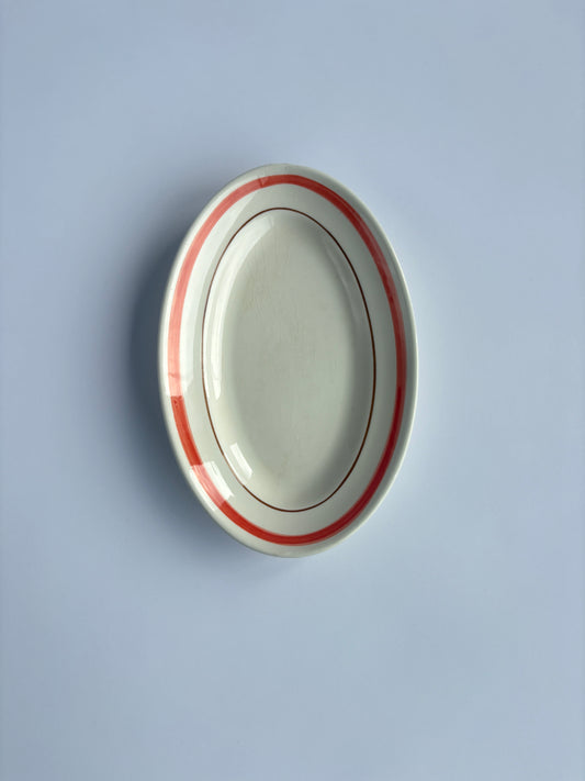 Small serving plate (ravier) with red rim
