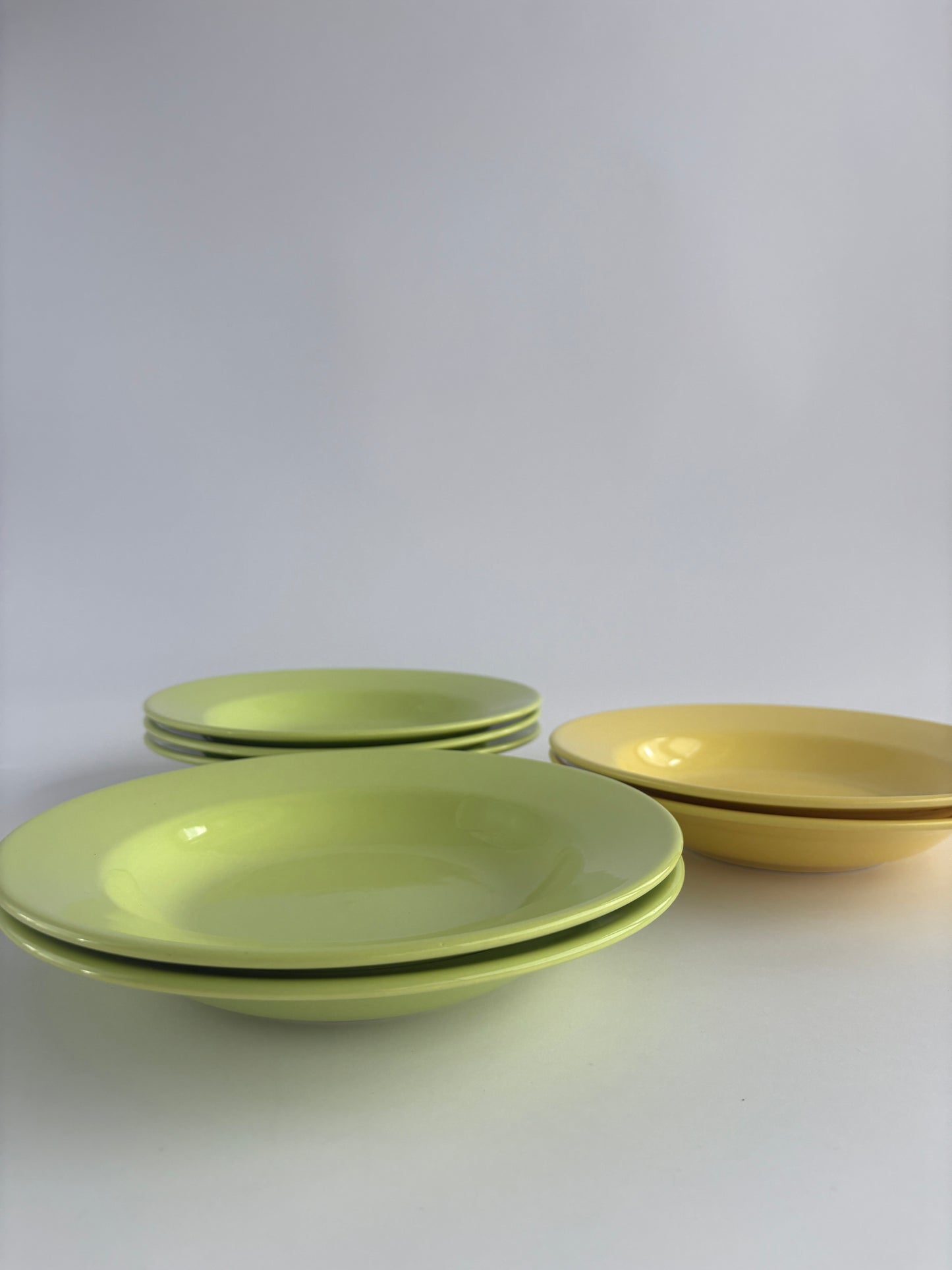 Set of 6 deep plates