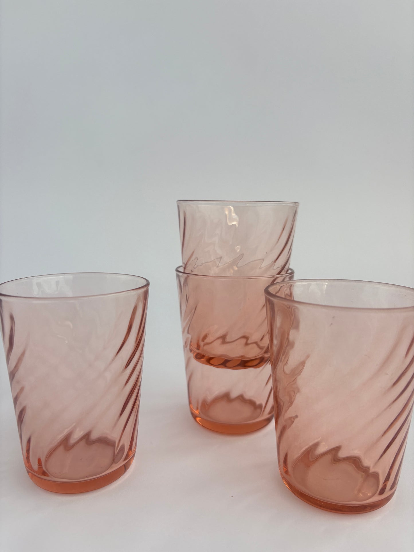 Set of 4 pink water glasses