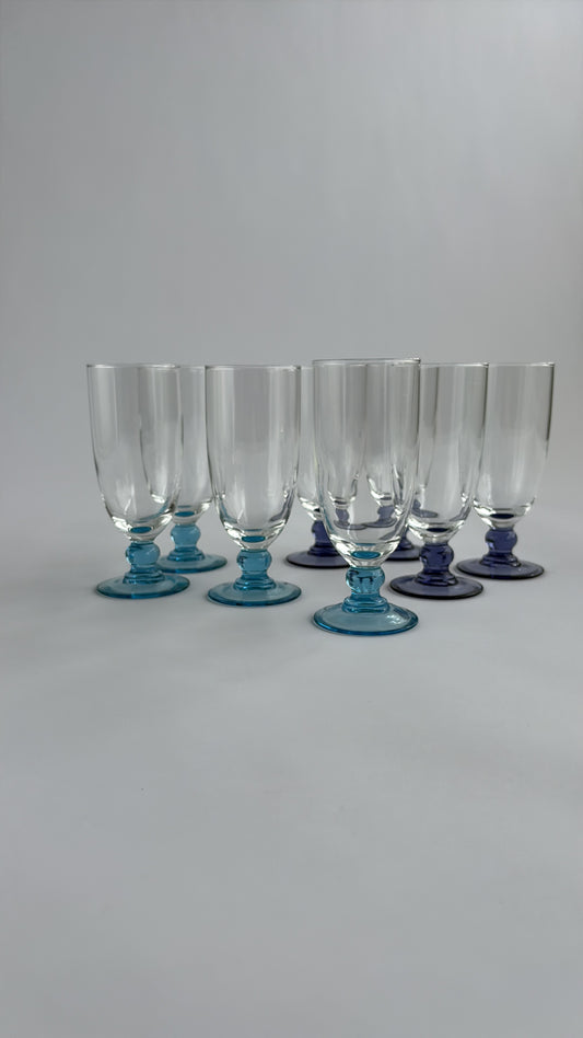 Set of 8 champagne glasses with coloured stem