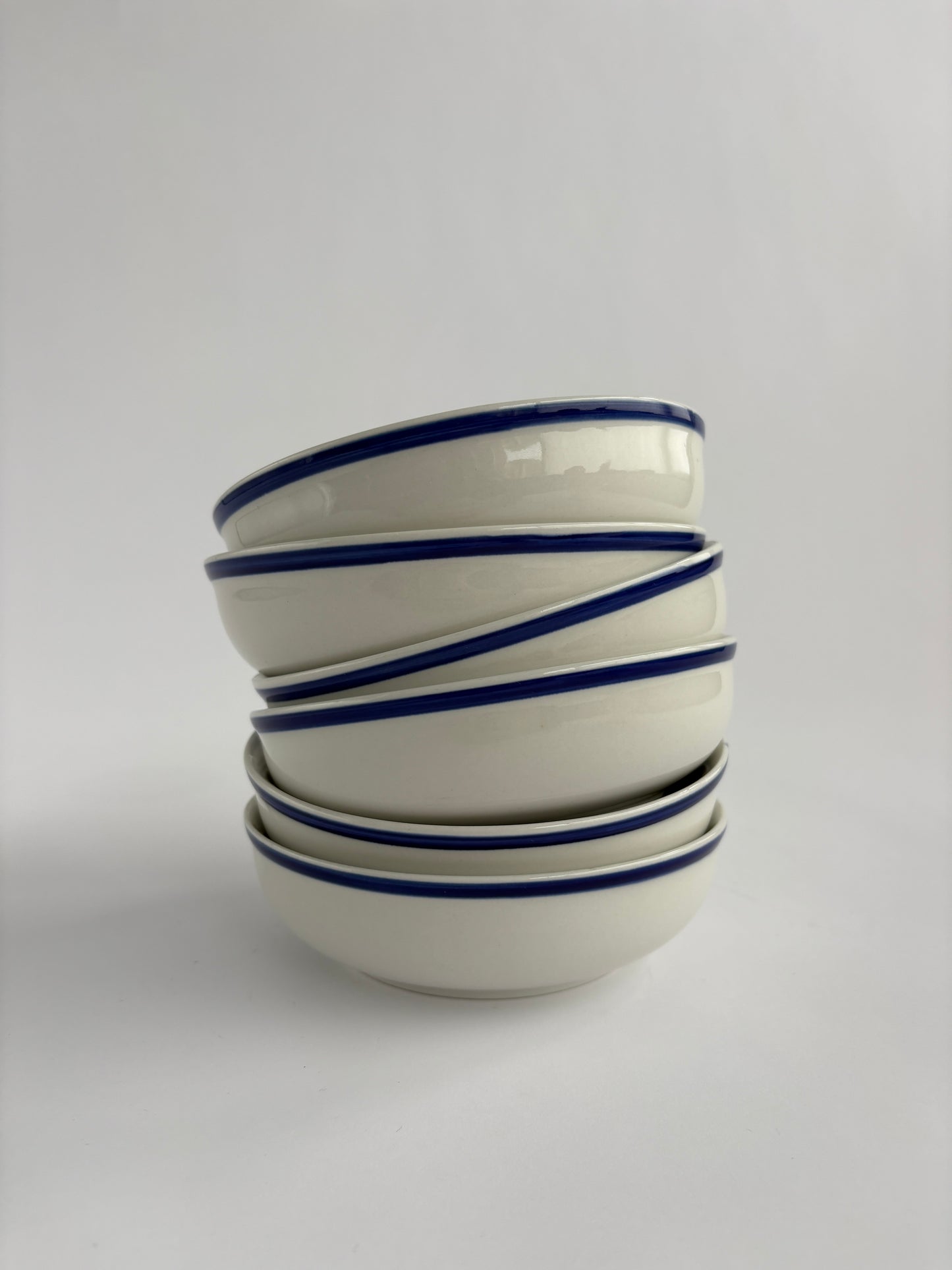 Set of 6 white bowls with blue rim