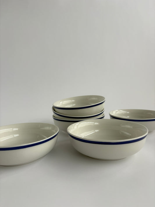 Set of 6 white bowls with blue rim