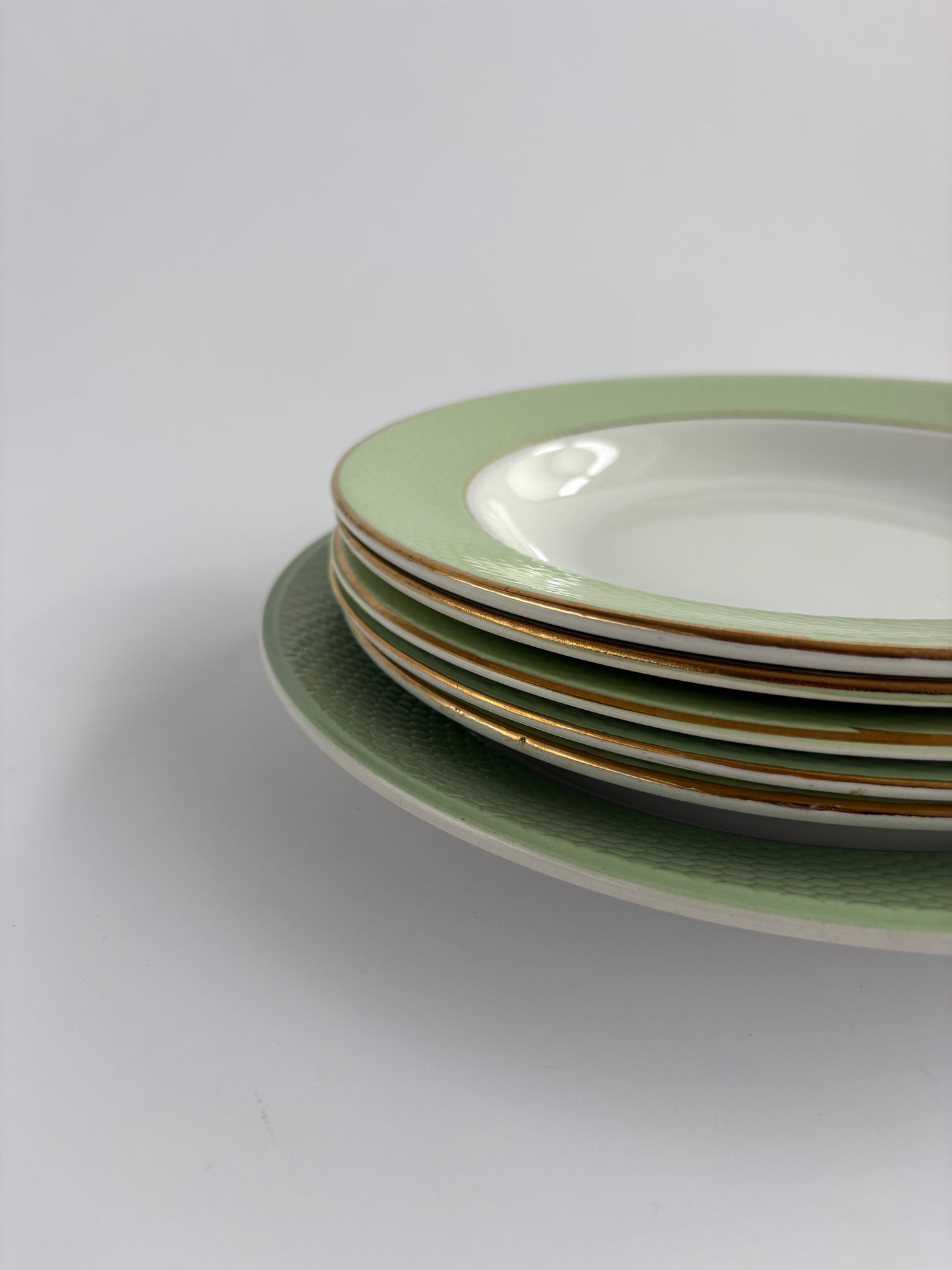 Set of 6 pastel green plates