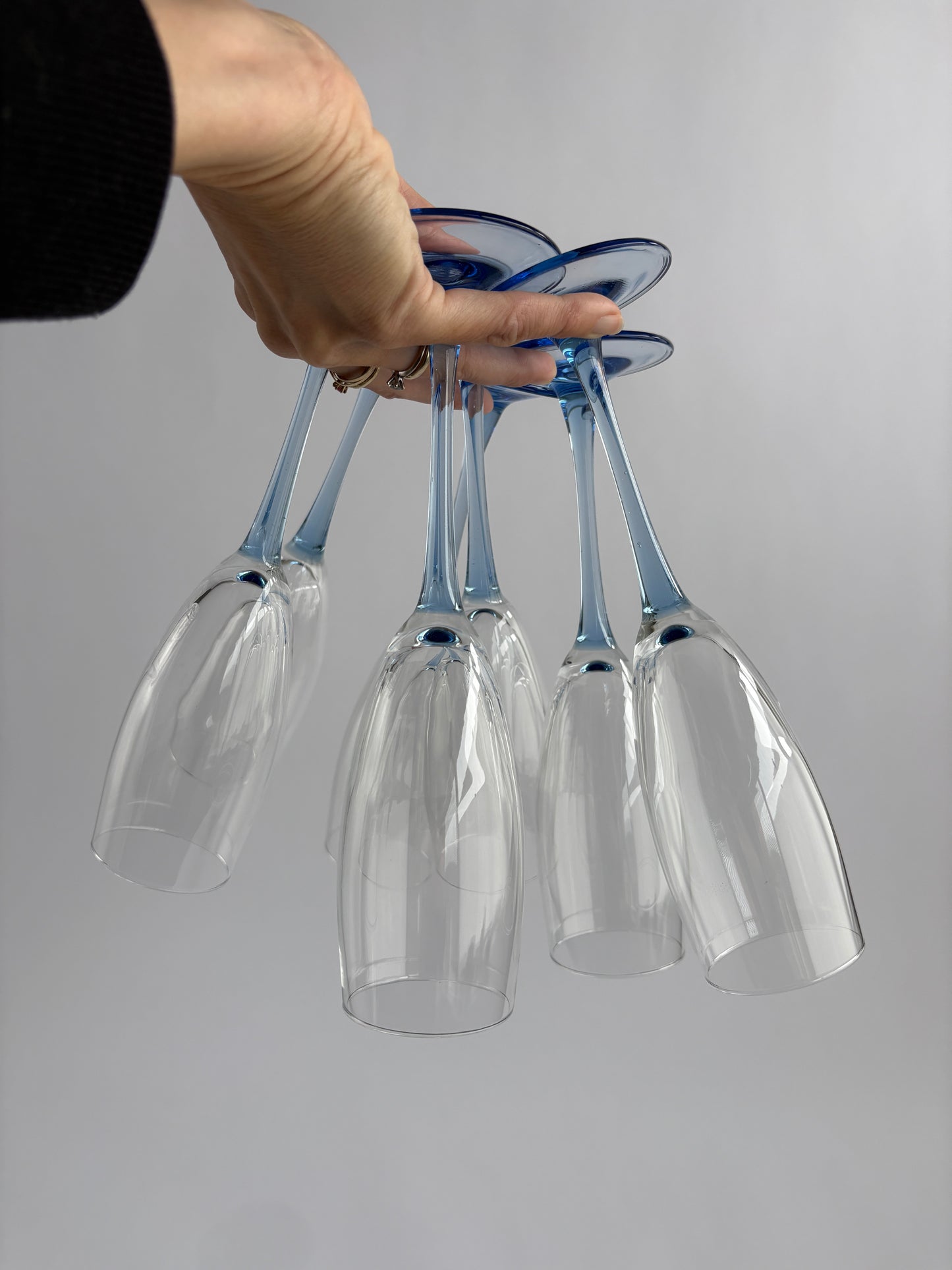Set of 7 champagne glasses with blue stem