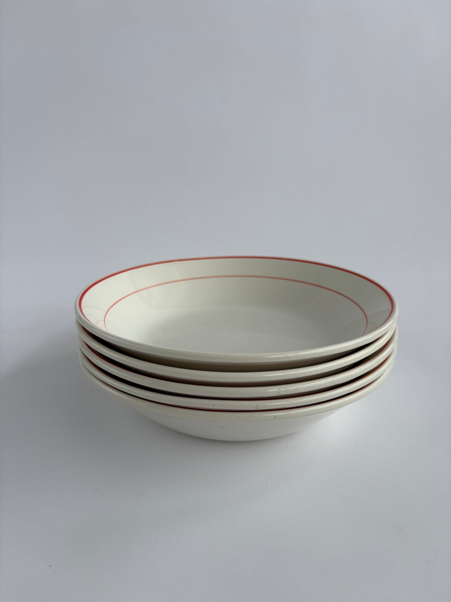 Set of 5 deep plates with red rim