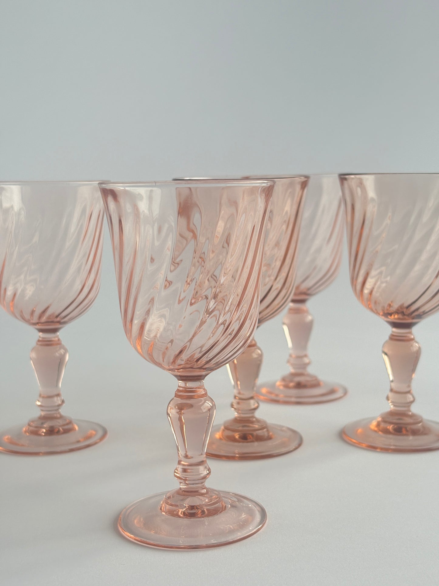 Set of 5 small wine glasses
