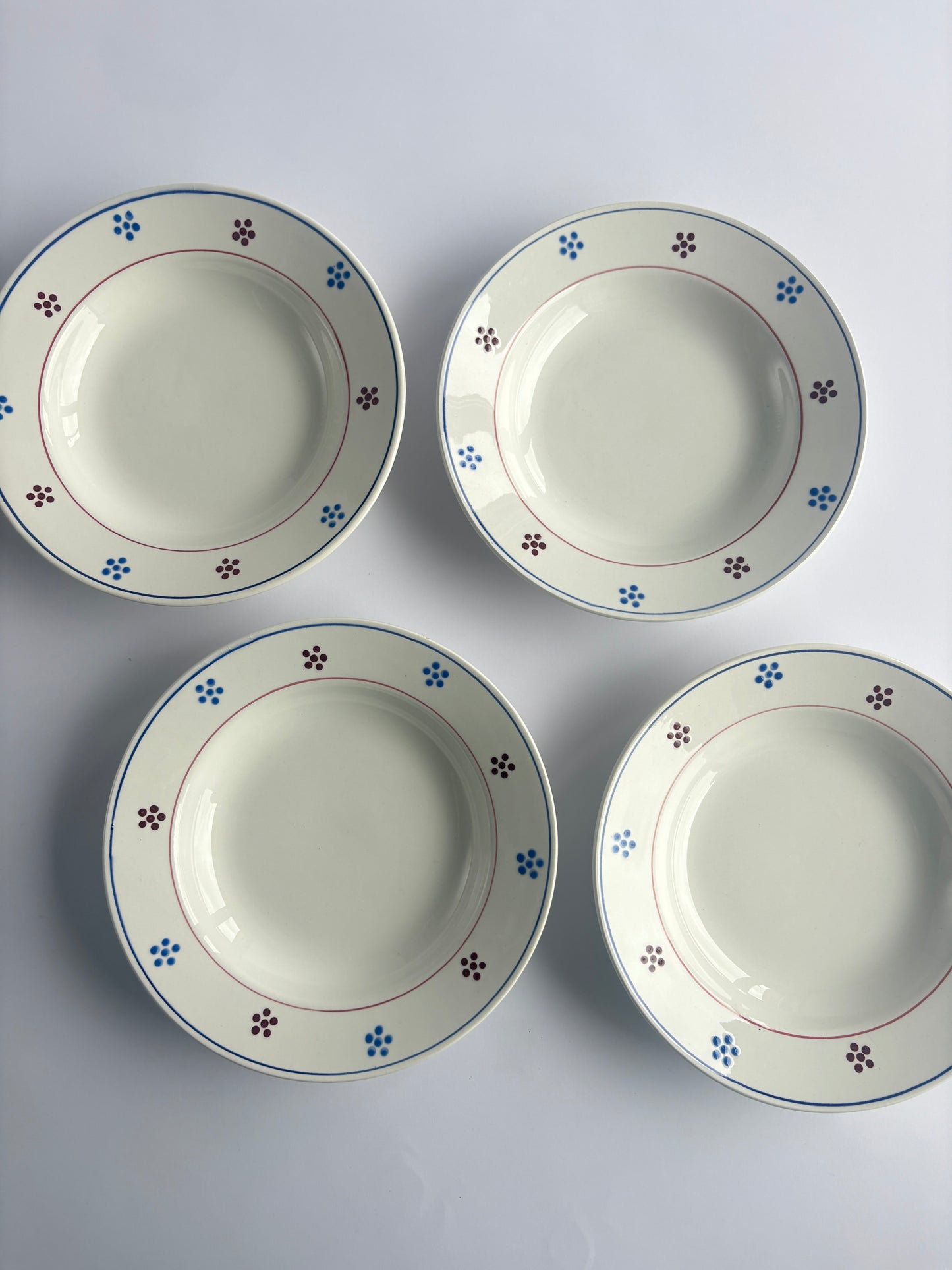 Set of 4 deep St. Amand plates