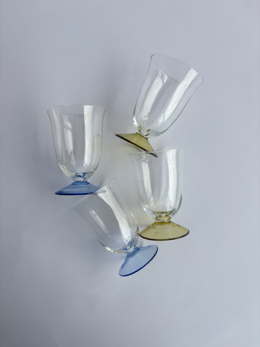 Set of 4 elegant goblets with colored stems