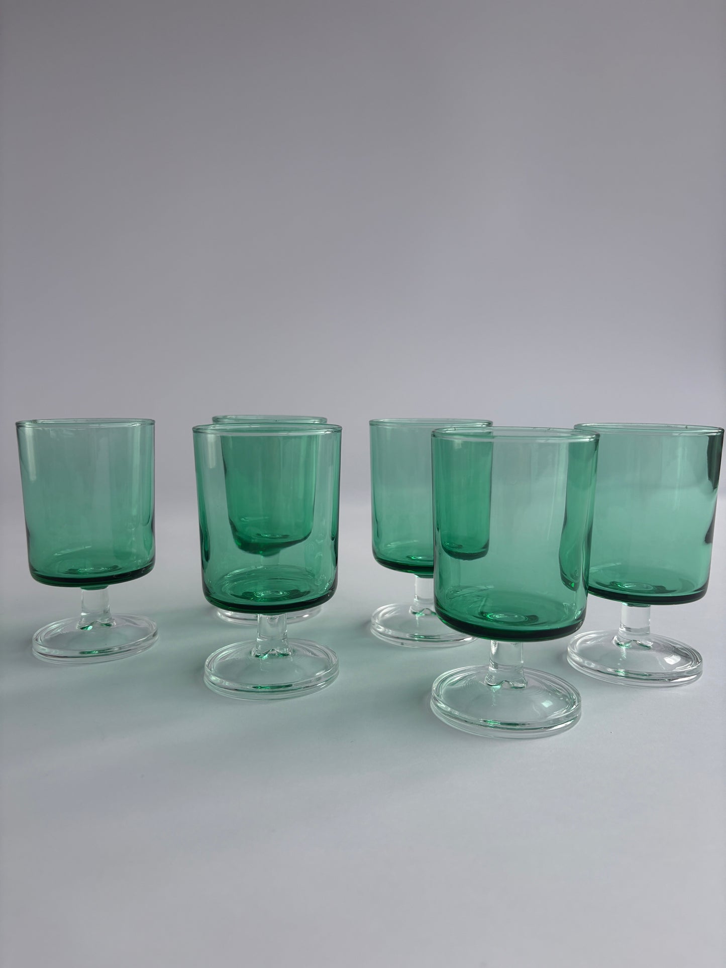Set of 6 green Luminarc Cavalier wine glasses
