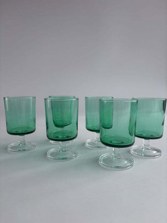 Set of 6 green Luminarc Cavalier wine glasses