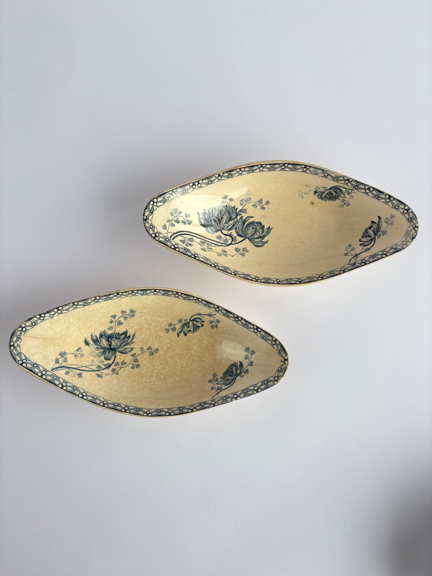 Set of 2 vintage Sarreguemines Royat raviers