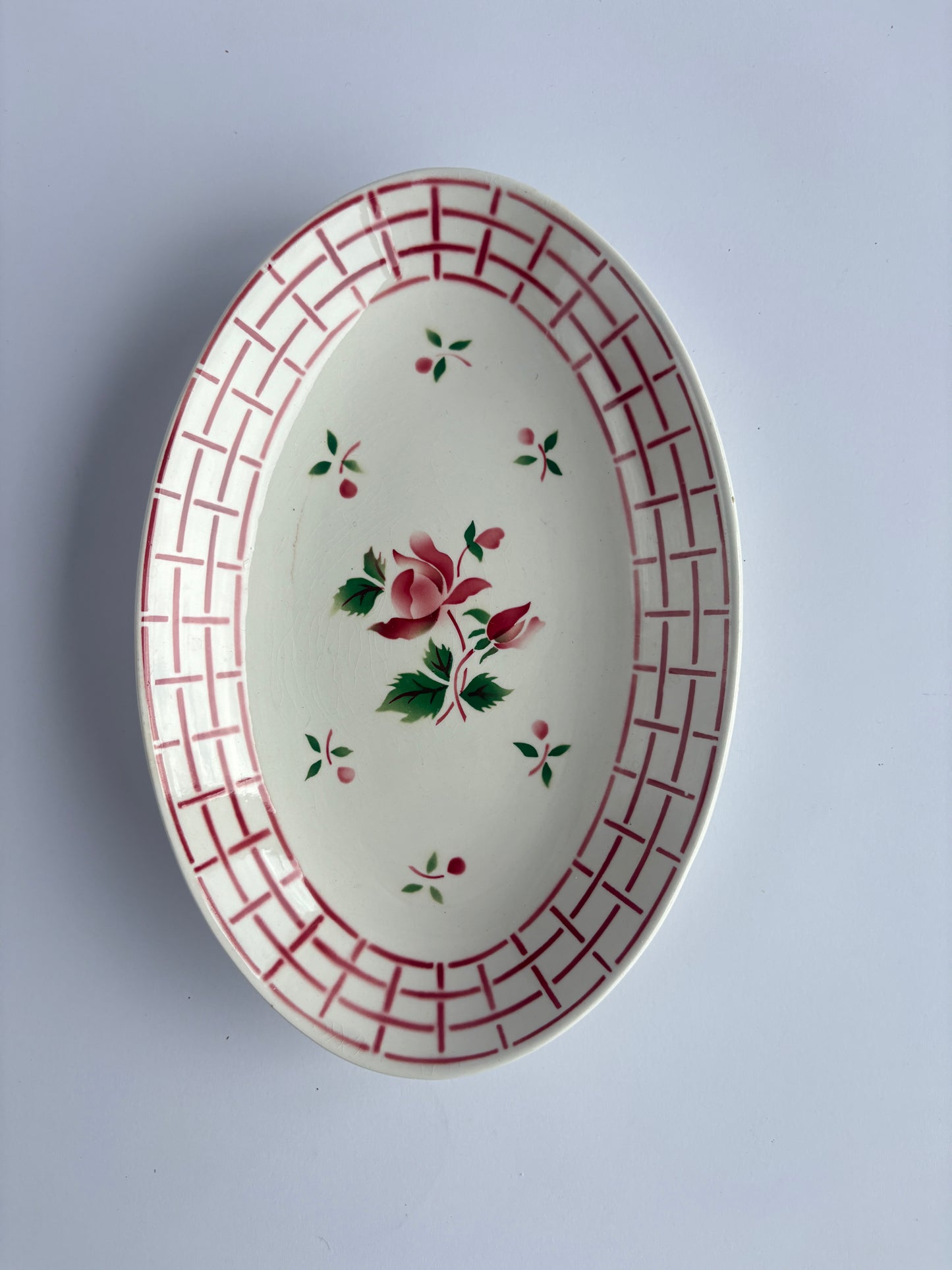 Small romantic serving dish