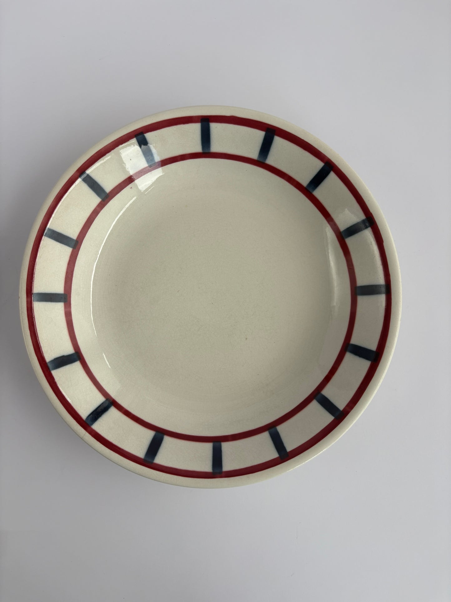 Set of 2 serving dishes with blue and red pattern