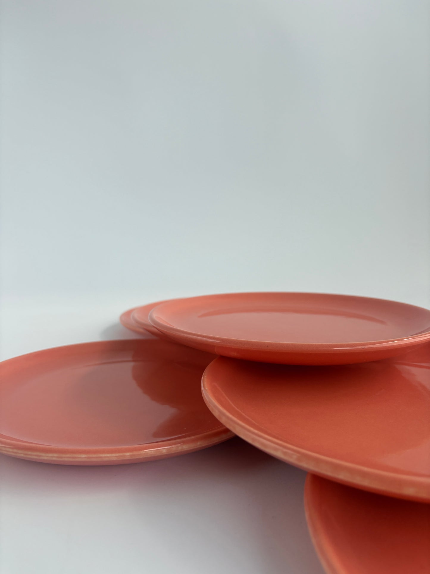 Set of 7 medium pink plates