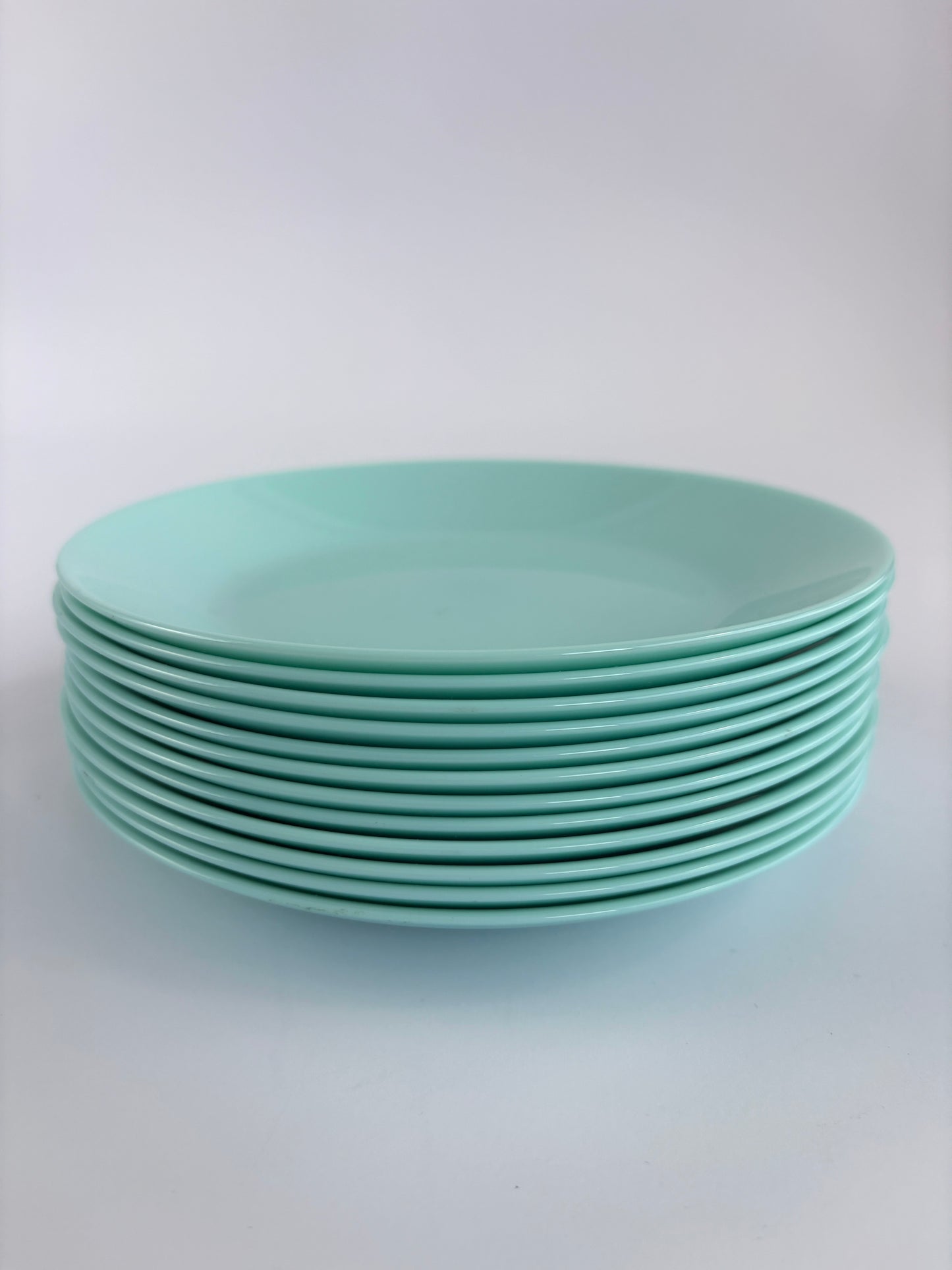 Set of 12 small turquoise plates
