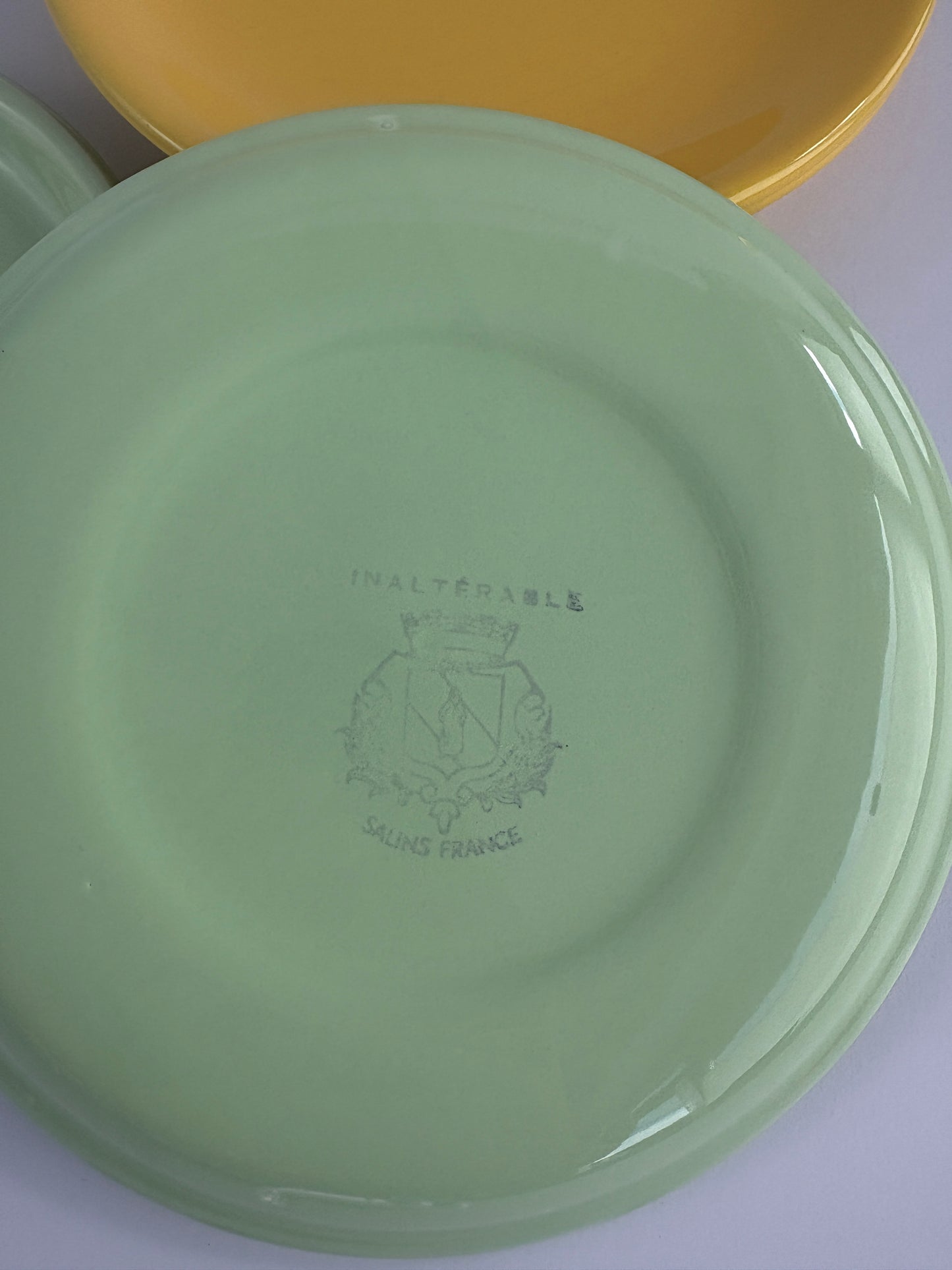 Set of 4 small plates in green and yellow