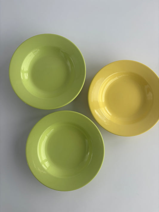 Set of 6 deep plates