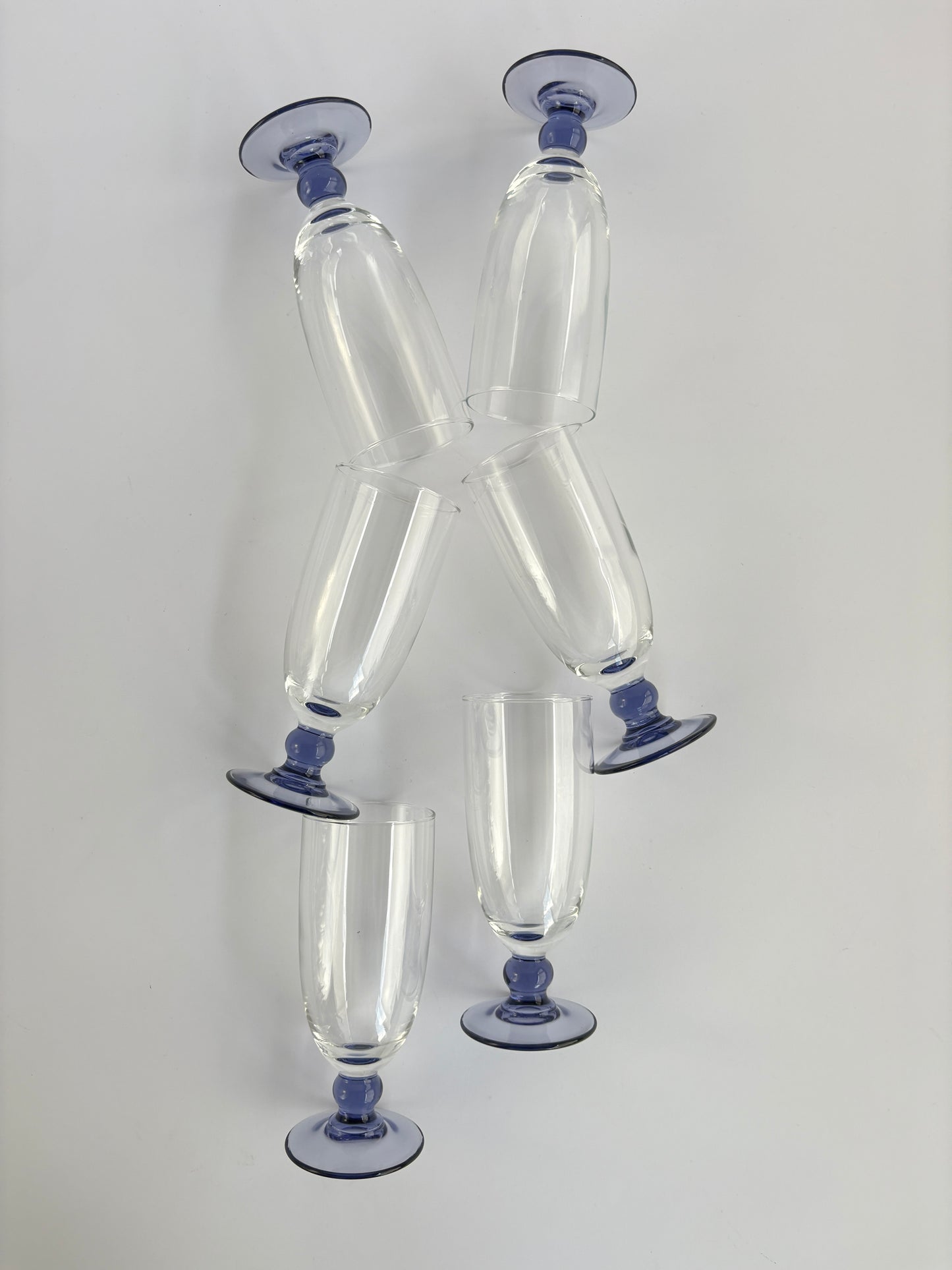 Set of 6 champagne glasses with purple stems