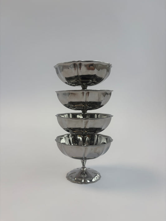 Set of 4 silver coupes
