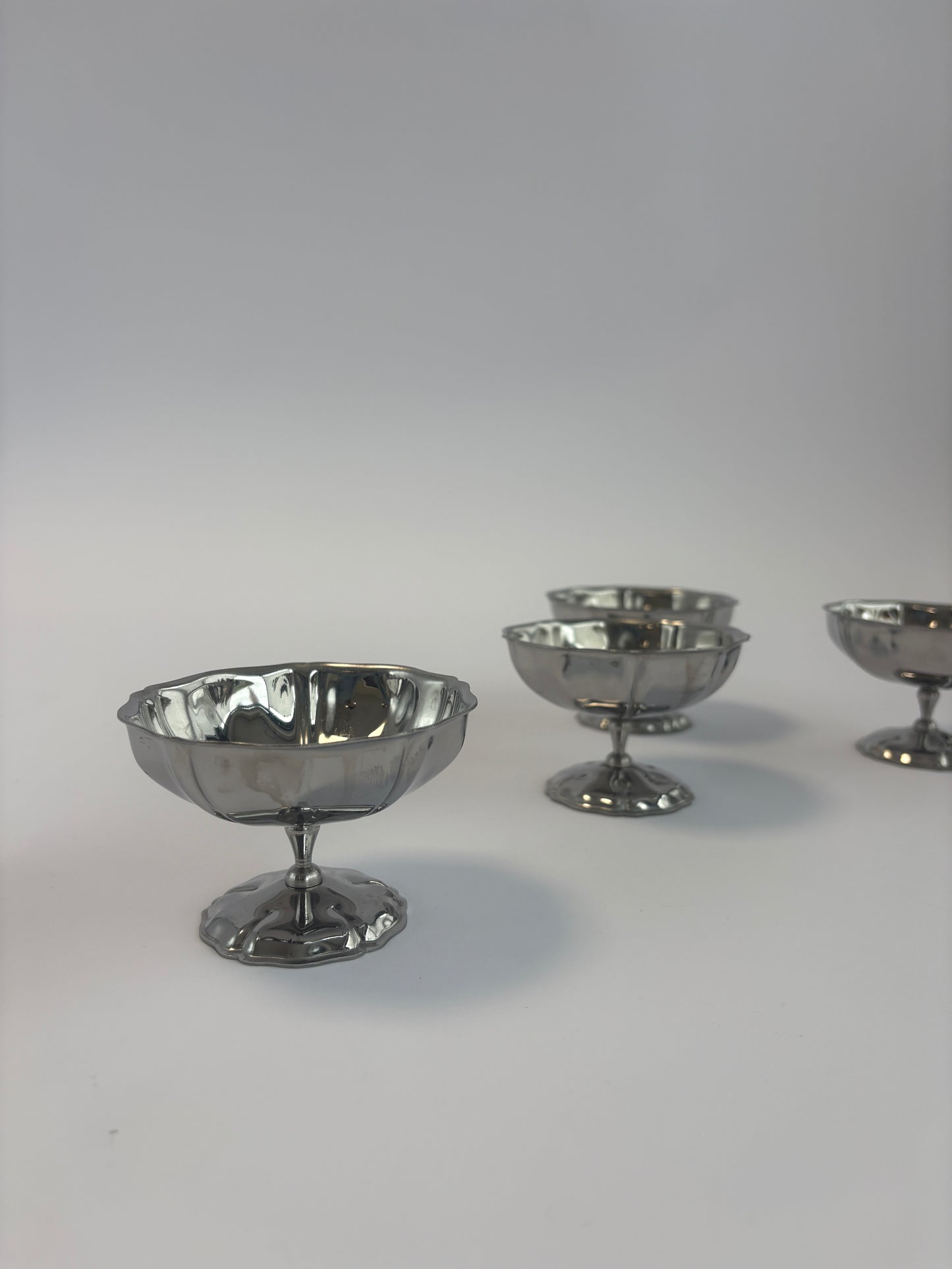 Set of 4 silver coupes