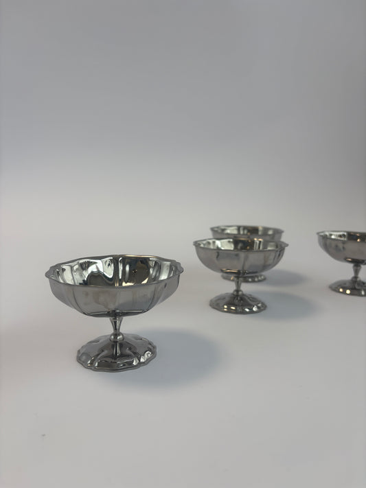 Set of 4 silver coupes