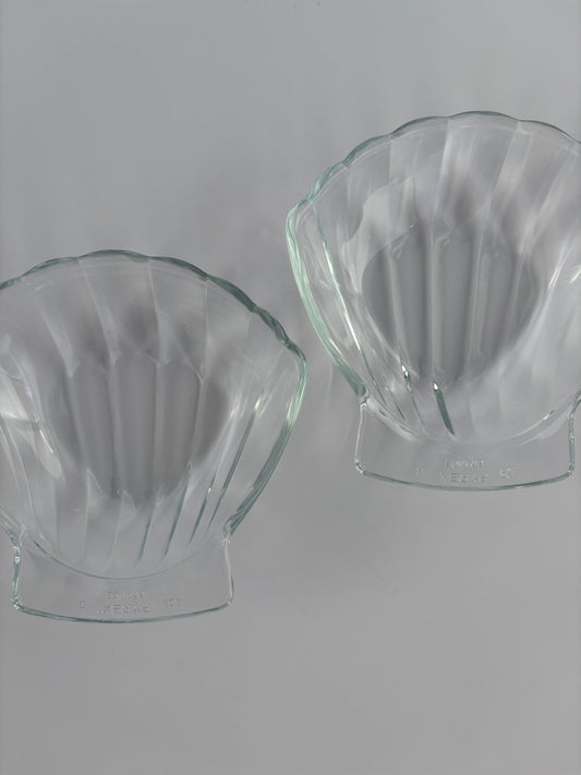 Set of 2 glass shell bowl