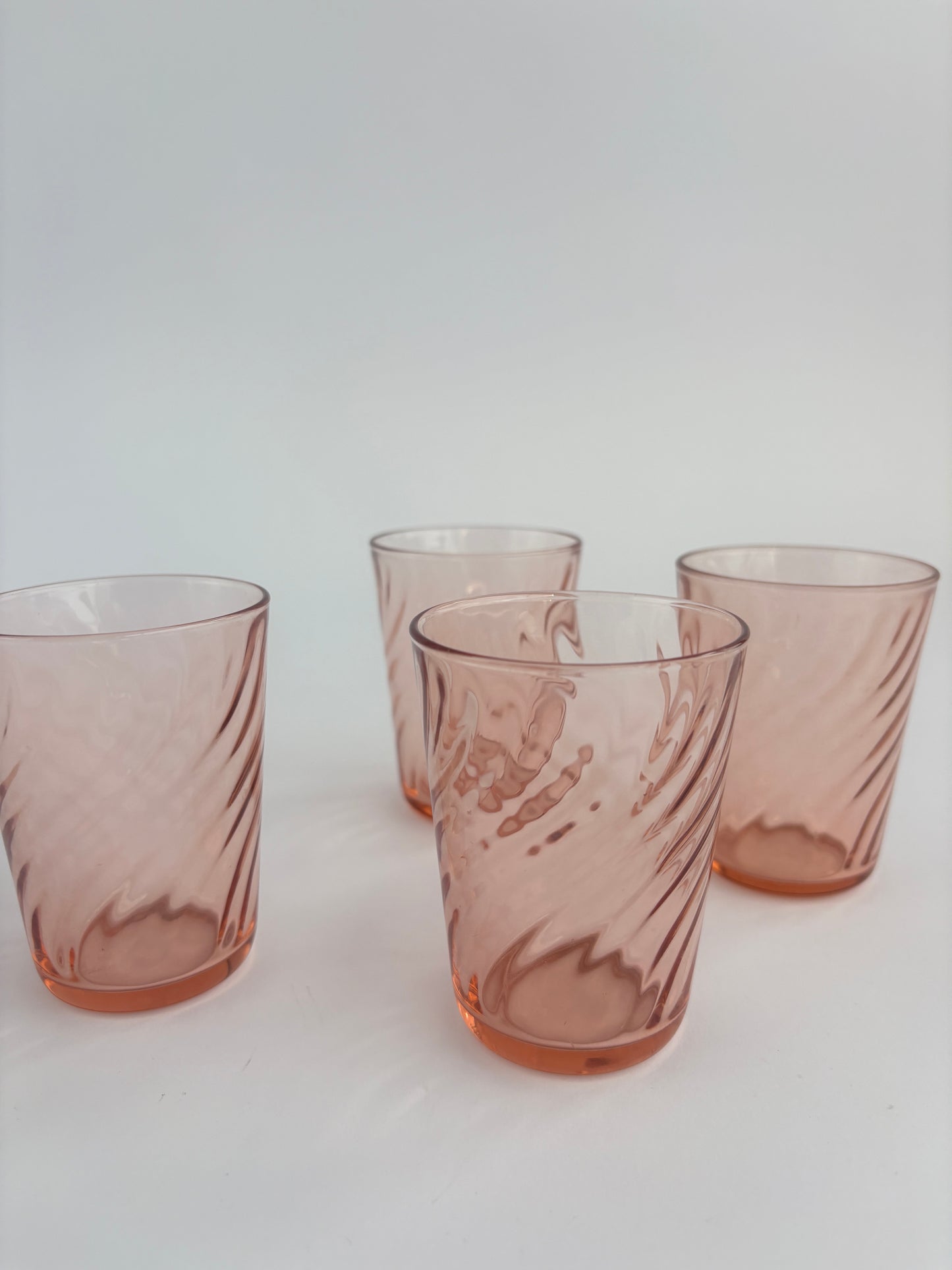 Set of 4 pink water glasses