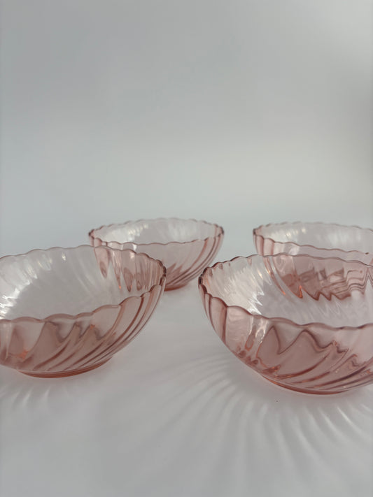 Set of 4 pink glass bowls