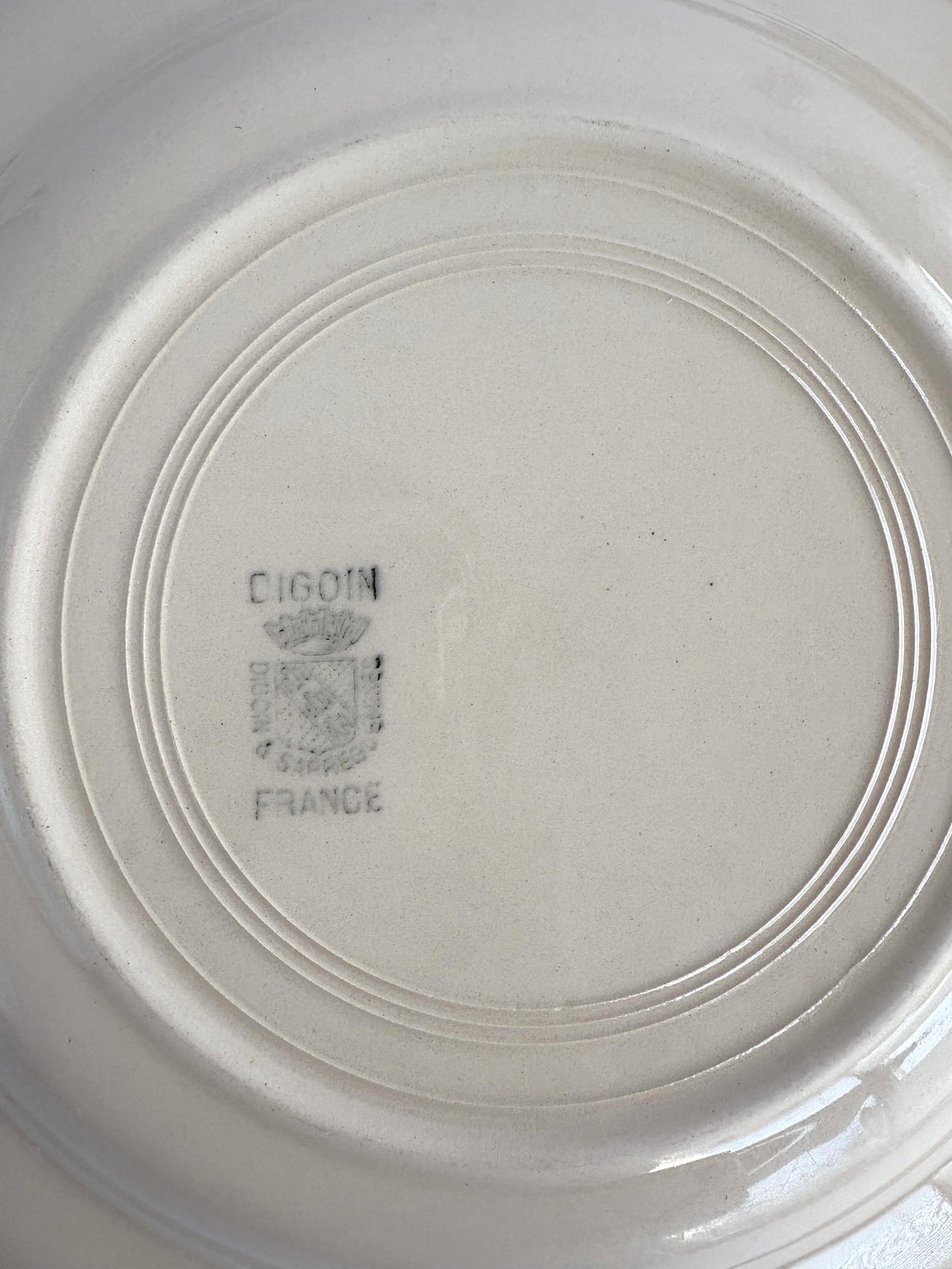 Set of 5 salmon pink plates