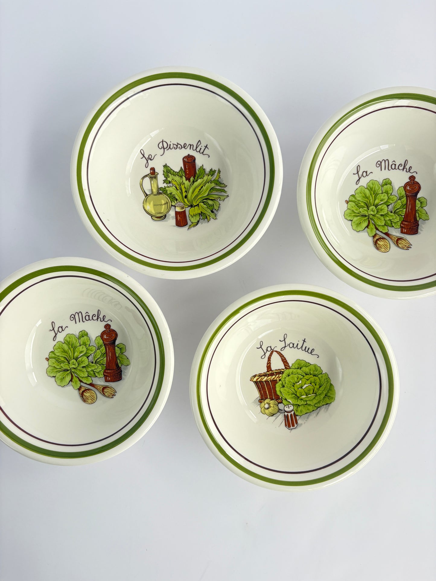 Set of 4 salad bowls
