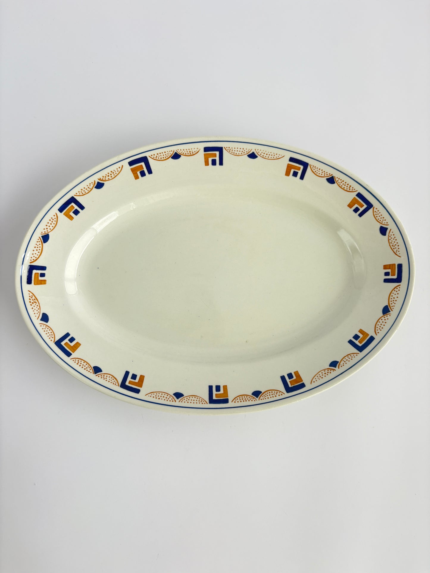 Large oval serving platter