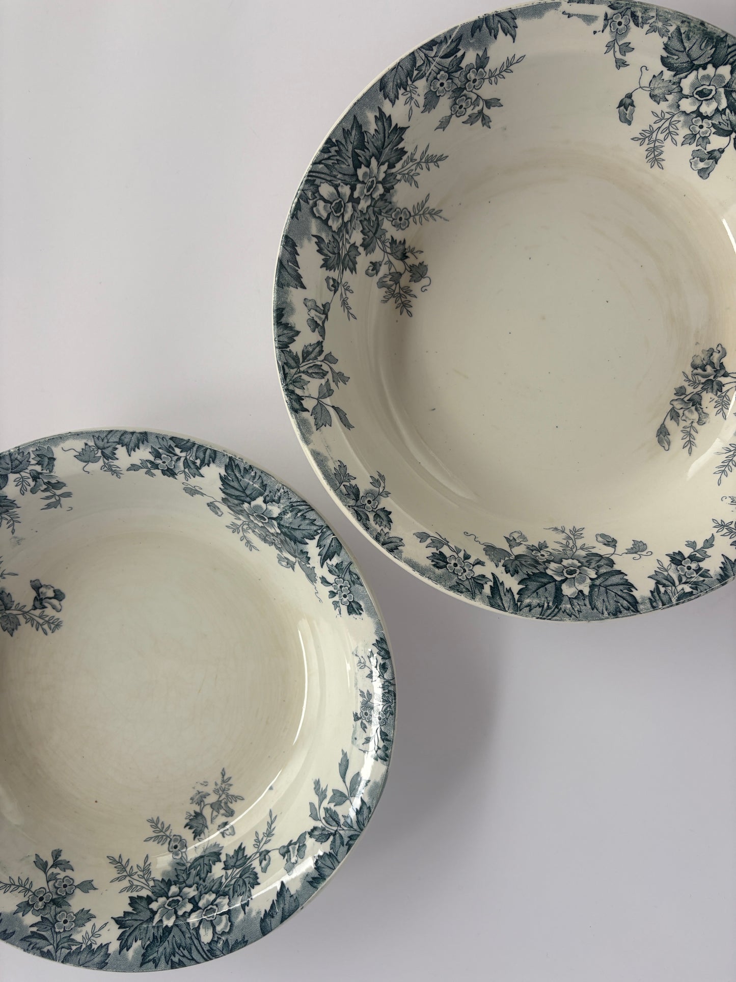 Set of 2 deep bowls