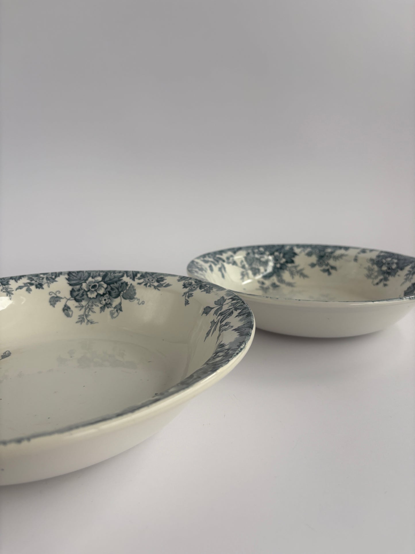 Set of 2 deep bowls