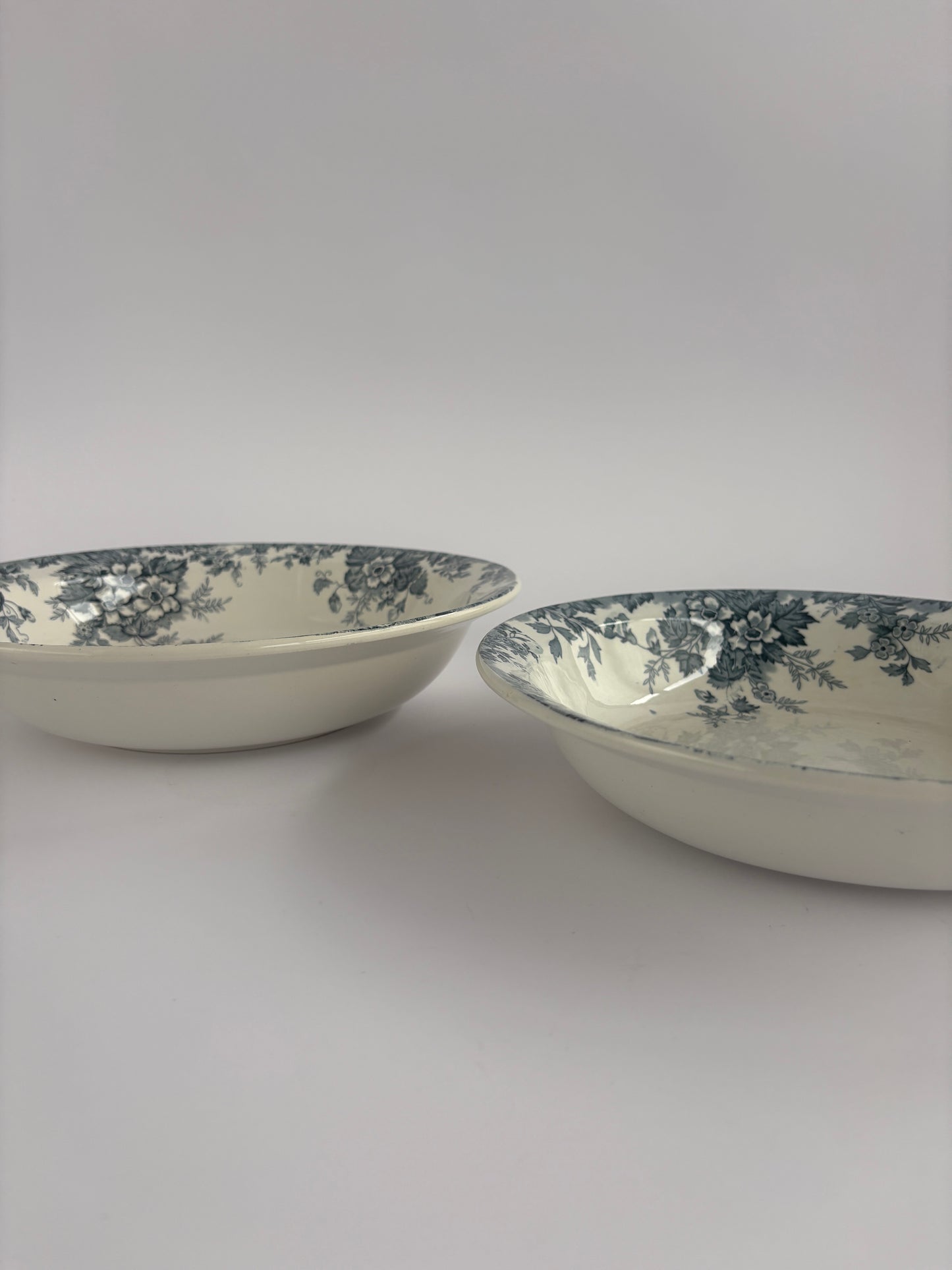 Set of 2 deep bowls