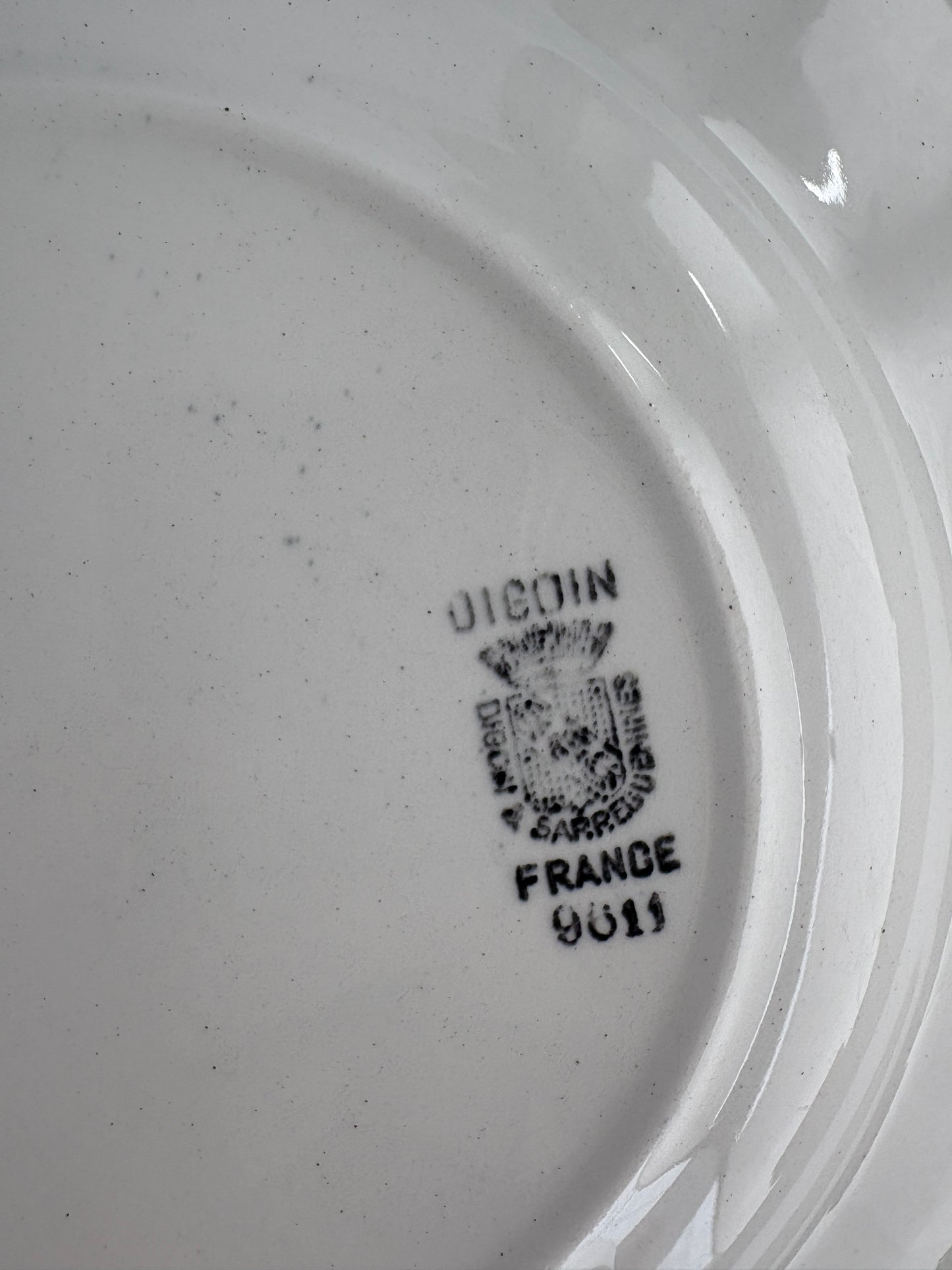 Set of 9 plates
