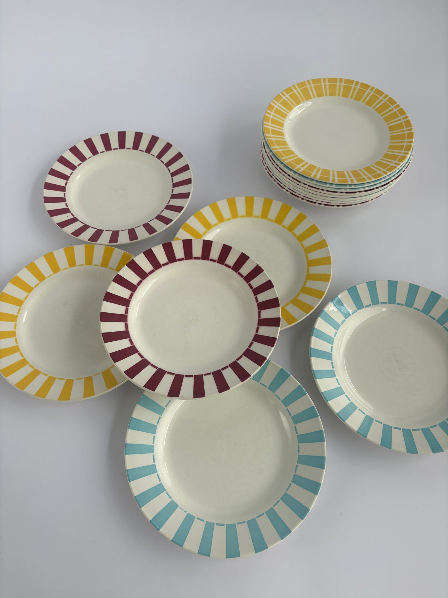 Set of 6 plates