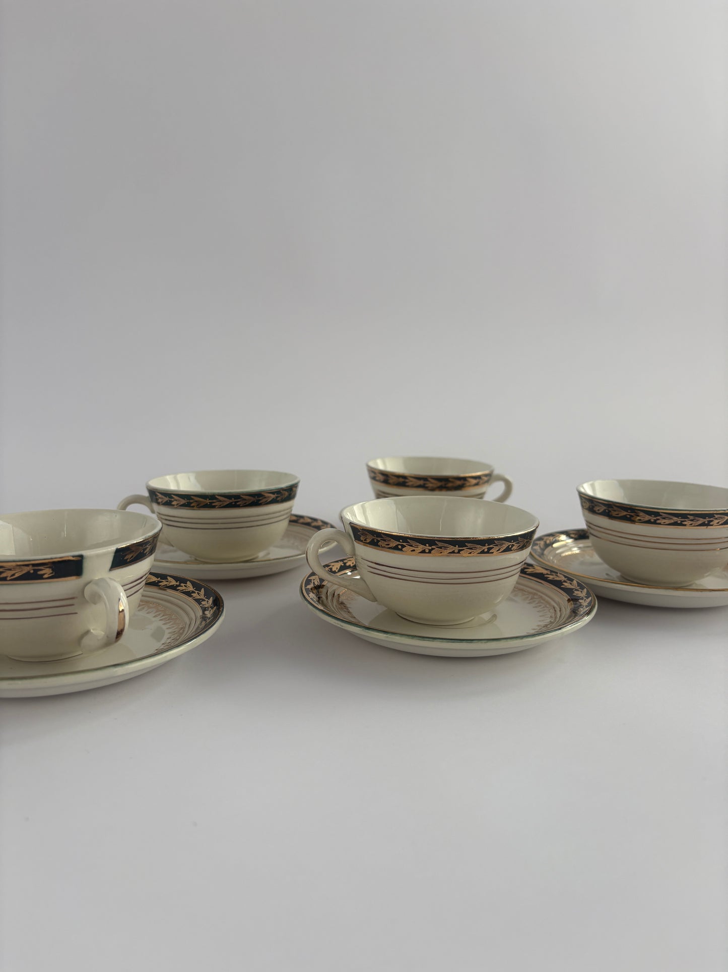 Set of 5 cups