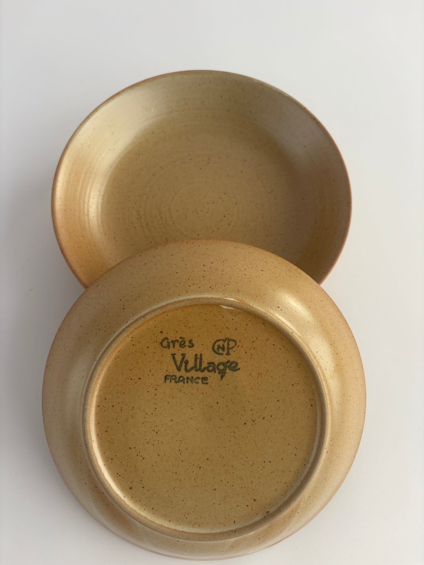 Set of 4 deep plates