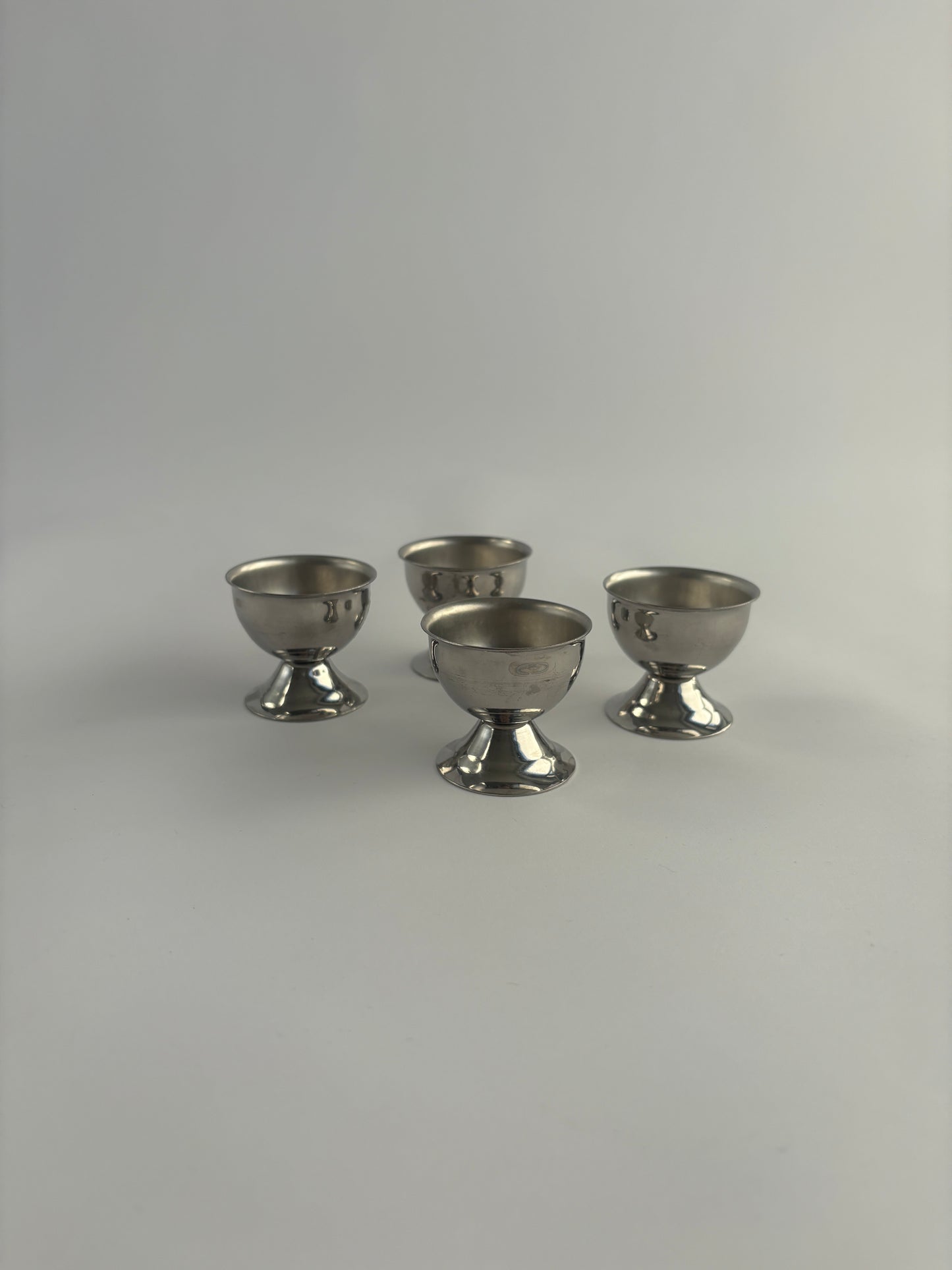 Set of 4 stainless steel egg cups